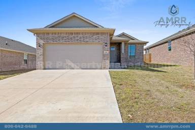 Main picture of 123 SW Vanessa St