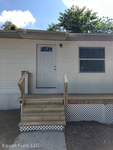 Main picture of 815 N Davis Ave