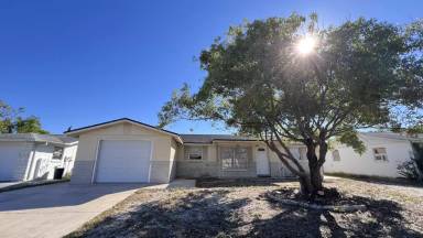 Main picture of 7918 Hawthorn Dr