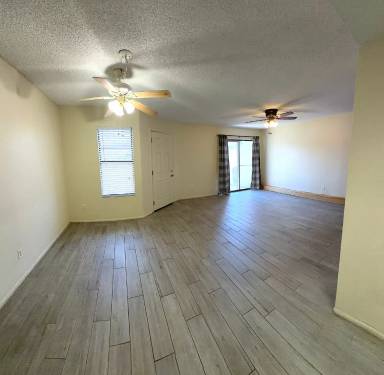 Main picture of 2040 S Longmore