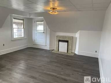 Main picture of 150 S Negley Ave