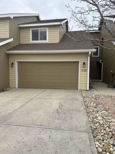 Main picture of 755 2nd St