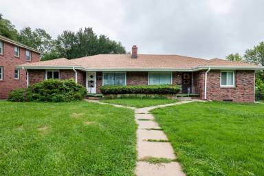 Main picture of 3901 N 52nd St