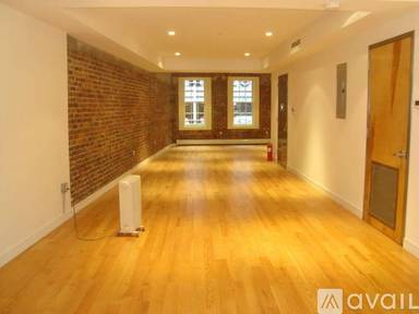 Main picture of 19 S William St