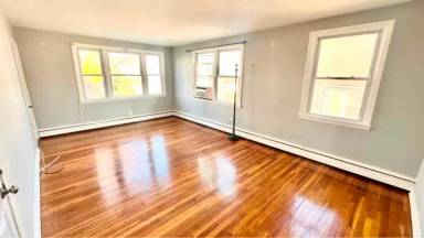 Main picture of 7518 Rogers Ave