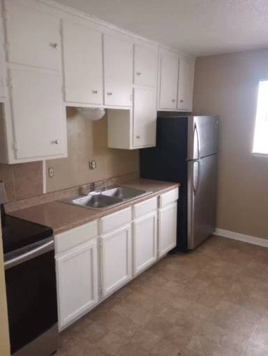 Main picture of 5531 Everett Ave