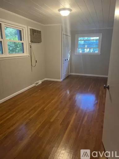 Main picture of 111 Homewood Dr