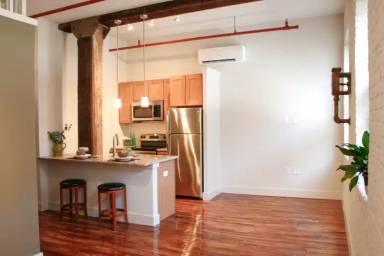 Main picture of 425 N Prince St