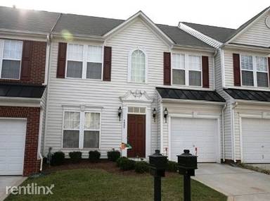 Main picture of 7970 Mariners Pointe Cir