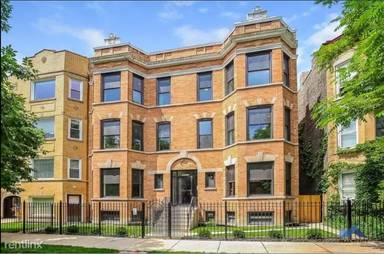 Main picture of 2852 W Shakespeare Ave