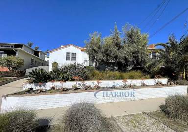 Main picture of 972 W 37th St