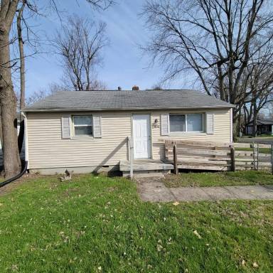 Main picture of 4850 E 17th St