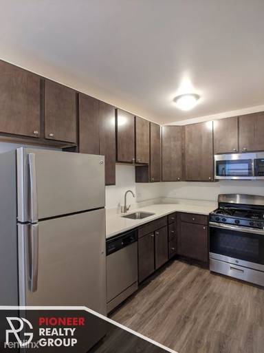 Main picture of 2936 W Palmer St
