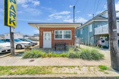 Main picture of 41 Hamilton Ave