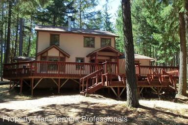 Main picture of 12118 Redwood Hwy