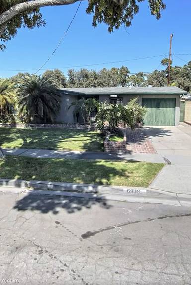 Main picture of 6933 E El Roble St