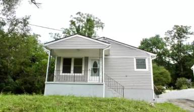 Main picture of 2318 Shull Rd NE