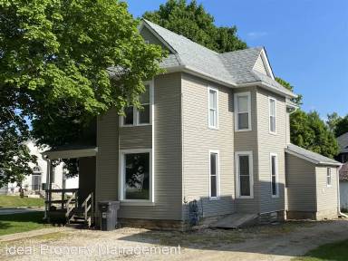 Main picture of 301 W Plum St