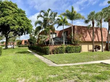 Main picture of 431 Live Oak Ln