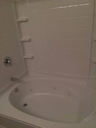 Main picture of 9 Loomis Cir