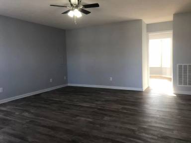 Main picture of 211 Malibu Canyon Dr