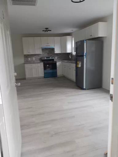 Main picture of 241 Erwin Rd