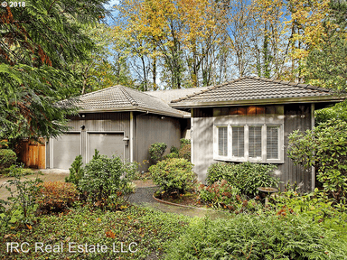 Main picture of 604 SW Arboretum Cir