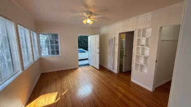 Main picture of 1945 Wilcox Ave