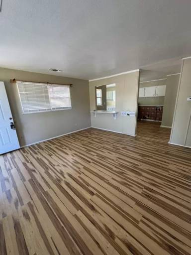 Main picture of 2800 Redwood St