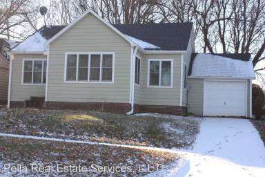 Main picture of 803 E 2nd St
