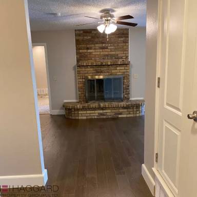 Main picture of 9038 Hillside Dr