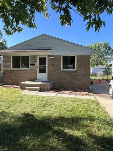 Main picture of 19573 Heckman St