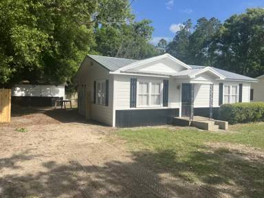 Main picture of 618 Saint Marys Dr