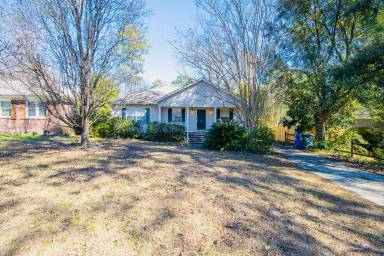 Main picture of 3931 Hickory St