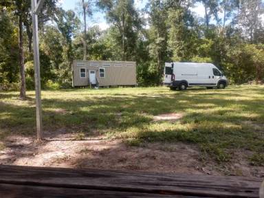 Main picture of 950 SW Newark Dr