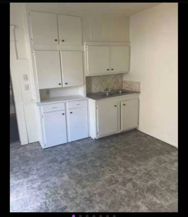 Main picture of 648 E 24th St