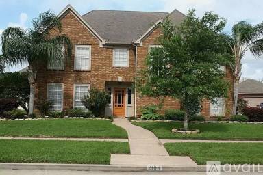 Main picture of 2104 Bay Hill Dr