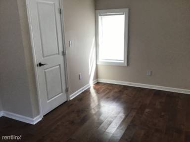 Main picture of 802 E South St