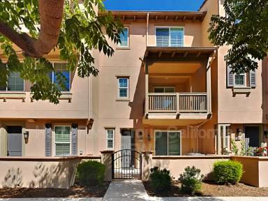 Main picture of 643 Pioneer St