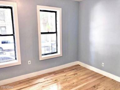 Main picture of 25 Dongan Pl