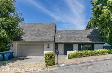 Main picture of 239 Estates Dr