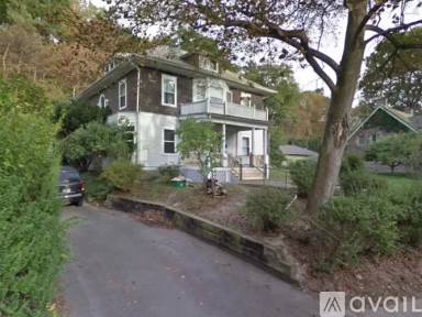 Main picture of 217 Willard Way