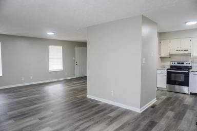 Main picture of 2511 Cedar Ln