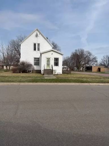 Main picture of 412 S Walnut St