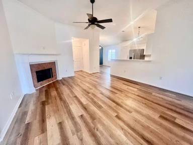 Main picture of 10212 Huron Ave