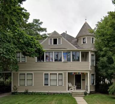 Main picture of 1515 W Jefferson St