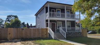 Main picture of 5101 Oregon St