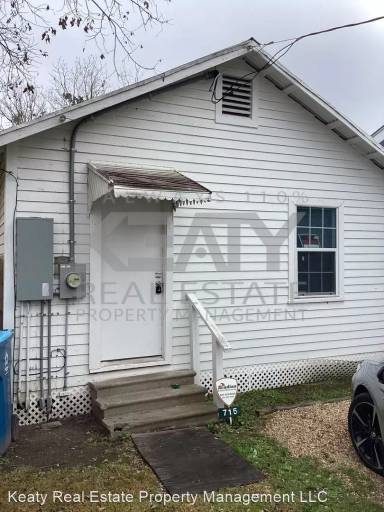 Main picture of 715 N Sterling St