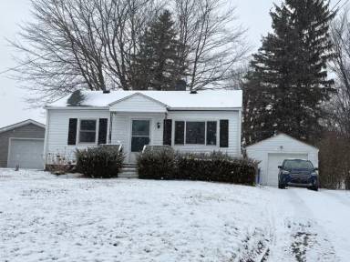Main picture of 147 S Surry Rd
