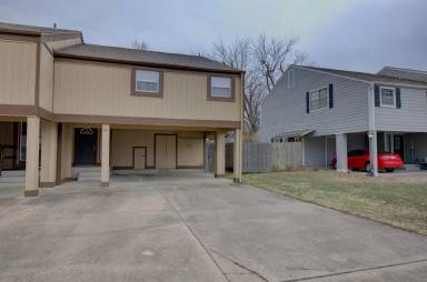 Main picture of 8714 E 27th St